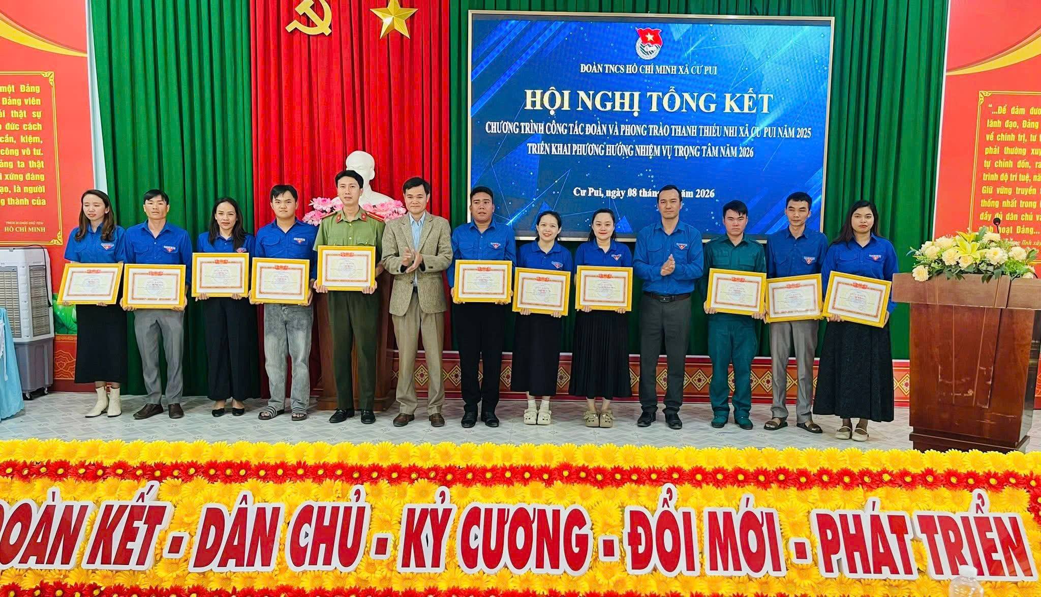 Hội nghị tổng kết chương trình công tác Đoàn và phong trào Thanh thiếu nhi xã Cư Pui năm 2025